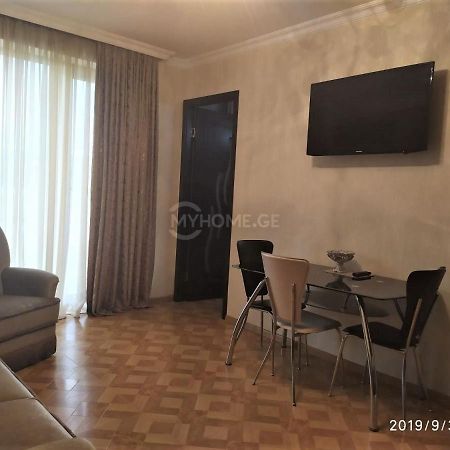 Izi'S Cozy Apartment Kutaisi Exteriér fotografie